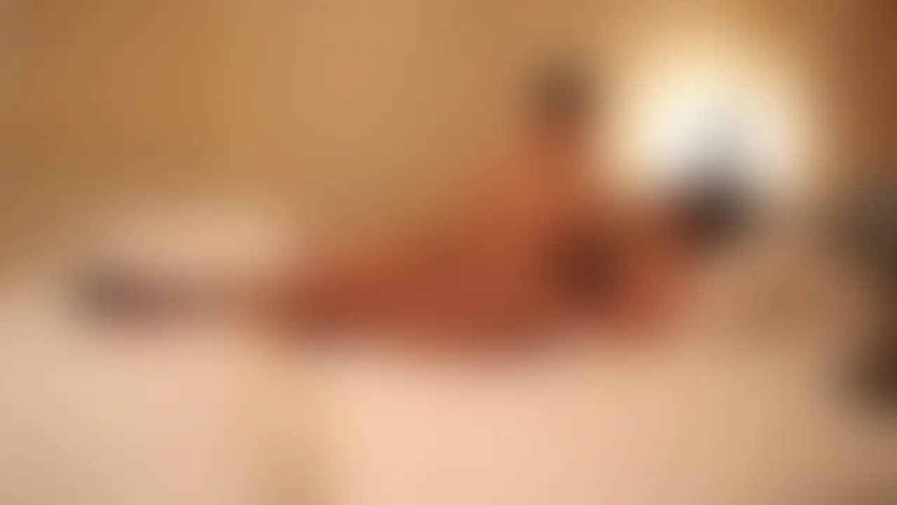 全身網タイツ❣️①

妻が初めて全身網タイツを着用して変態姿を披露してくれました❣️
イチャイチャねっとりしたディープキスから始まり
クリいじりながらもキスは止まらず、、、妻がディープキスが欲しくて旦那の頭を押さえてくるのがめっちゃ興奮ポイントでした💕

そして手マンしながらフェラ💋お互いの気持ちいいところを刺激しあいました
そのあとはフォロワーさんからのリクエストで妻のオナニーTバックが欲しいということだったので真っ赤なTバックを履いてオナニー💘
沢山妻のいやらしいマン汁付けてました☺️

他人のために私の前でオナニーする妻に胸が苦しくなりながらも、そんな妻を見ながらシコシコしてました💦

網タイツ変態感増しましで妻も私も大興奮でした💓

続きもあるのでお楽しみに🎶 (2/2)