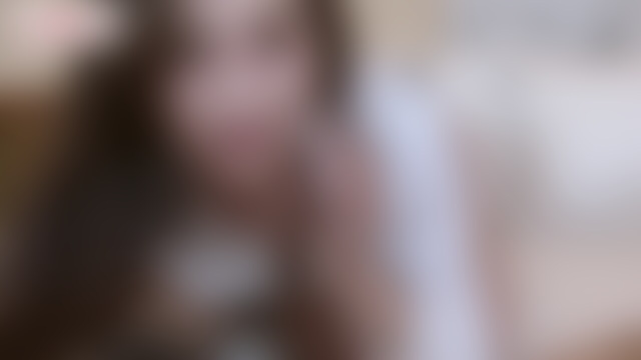過去動画💁‍♀️

PART②😁

ベットに移動してハメ撮りエッチ❤️
生中出しされちゃった💦
おまんこから精液がドロり💦
男性目線の主観映像でお楽しみください😊 (2/2)