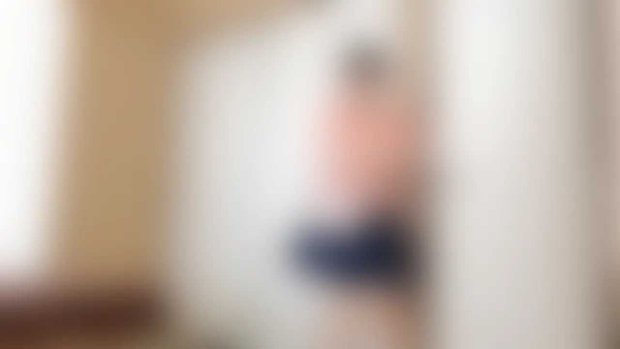 たわわに実った色白もち肌の爆乳美女
全身をサランラップでグルグル巻きに拘束して身体の自由を奪い
M性感マッサージで我慢の限界クジラ潮吹き！ (2/2)