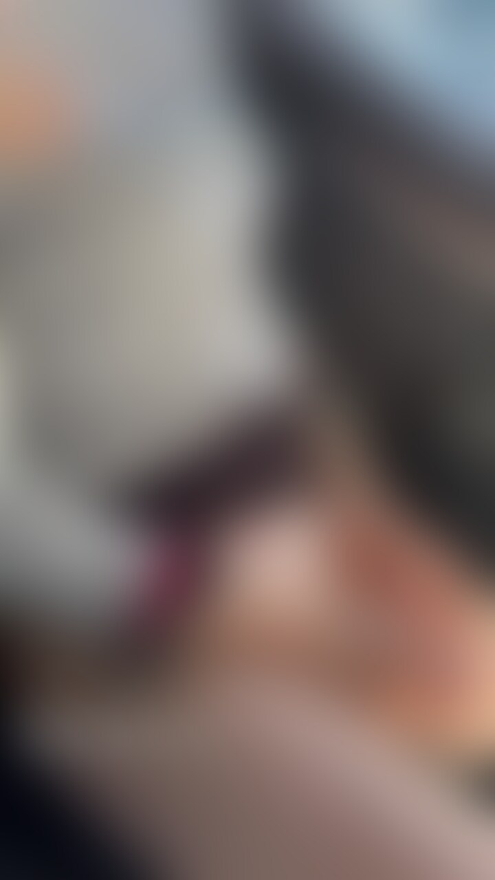 奥さんとのカーセックス動画(*´ー`*)
春なのか奥さんの発情が止まらないのです。
周りを気にしながらも腰を振る奥さん。
旦那としてる時も気持ちは単独さんにあるみたいです。
長編30分の動画となります。 (2/2)