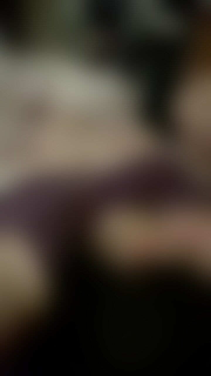 ちょっとしたおまけ動画。
ゆうがマワされて帰ってきた早朝に中出しSEXしてあげました。
当然単独さんらのザーメンともミックスされ、私が中出しした後の、お掃除もいつもの味や匂いと違うと言ってフェラしながらニオイを嗅ぎながら興奮し、オナニーする様を動画に収めれました。
他人と旦那のザーメン臭を嗅ぎながらオナニーして潮を吹く淫乱な人妻ゆうをご覧ください。
ちなみに部屋の後ろ汚すぎて全体にモザイクをかけています。
#人妻
#素人
#寝取られ
#NTR
#他人棒
#3P
#複数プレイ
#フェラ
#イラマ
#中出し
#性処理
#肉便器
#オナニー
#ザーメン
#精液
#ニオイ (2/2)