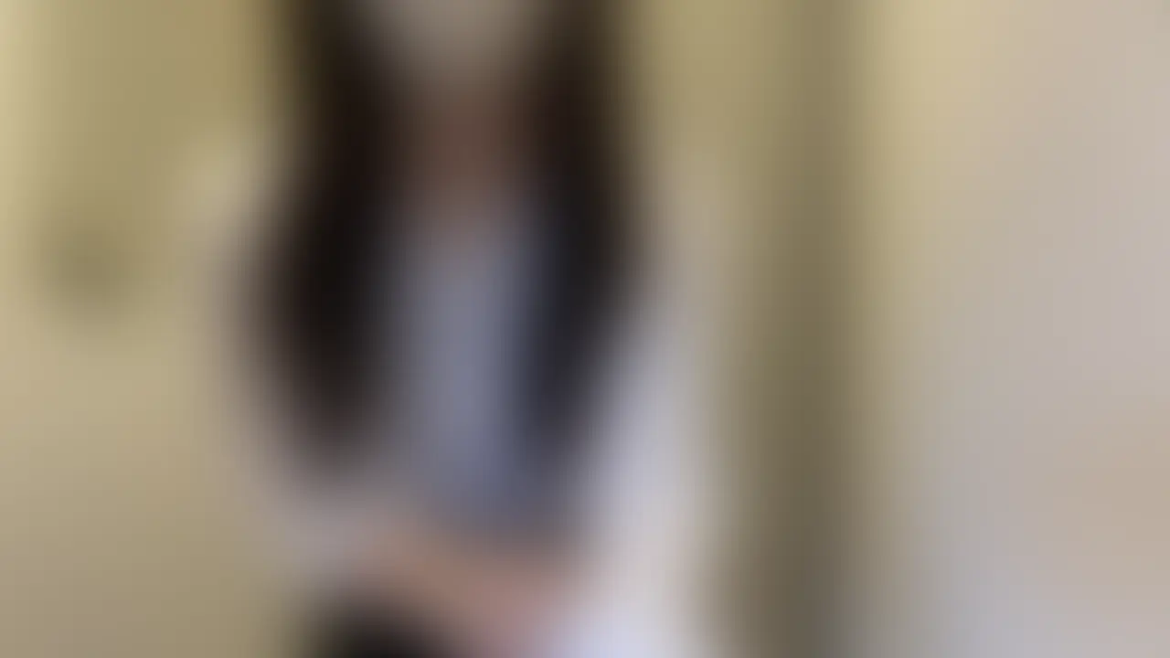玄関で声我慢しながらオナニーしたよ♡ (2/2)