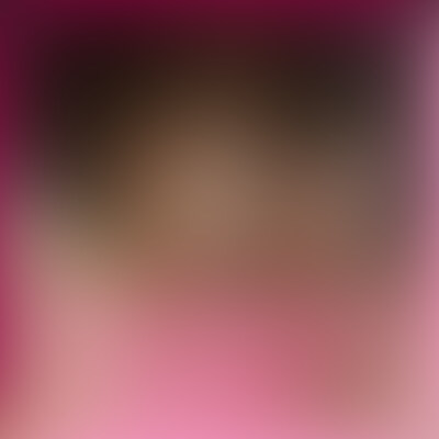 今回の女のコは実は私の仕事の後輩の***の、すずちゃん(21歳)です!
撮影中も私の事を先輩、先輩と呼ぶのかわいい子です(^^)
撮影の過程は只々***の好奇心からのものです(^^)
普段は、保*さんの仕事で彼氏と別れて1年、Hな事にはかなり前向きな女の子です(^^)
エッチの後、まだ出したらないとおもちゃでイキまくりテーブルを洪水でまき散らし、最後はごっくんフェラまでしてくれたすずちゃん・・・後輩に感謝!
*いいね!やブックマーク・コメントで応援してもらえると嬉しいです! (2/2)