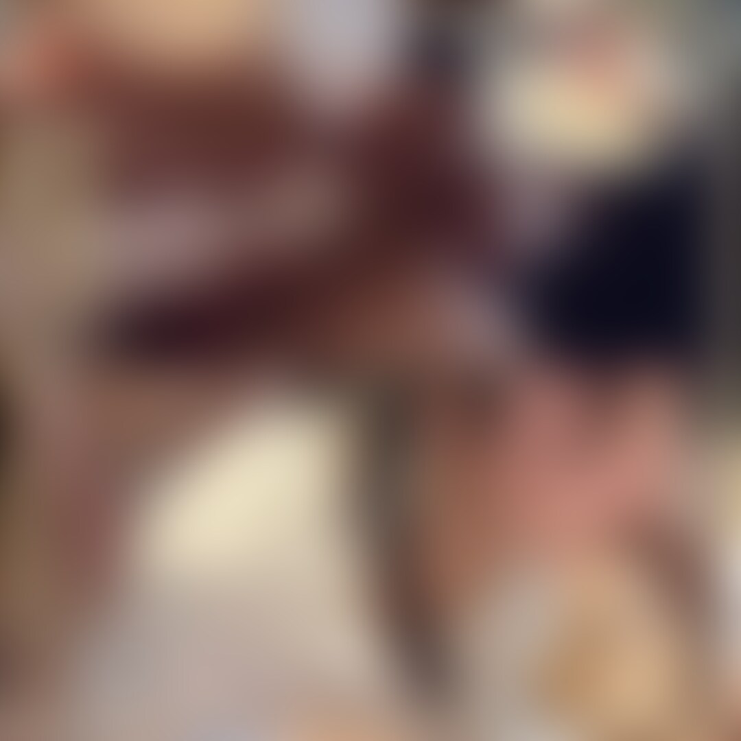 完全顔出し美女抜きどころ厳選動画‼️
黒髪ボブのムチムチ癒し系女子と日の元で生中出しSEX💕
普段は物静かで大人しい性格がSEXは誰よりも積極的❣️
Ccup/156cm/52kg (2/2)