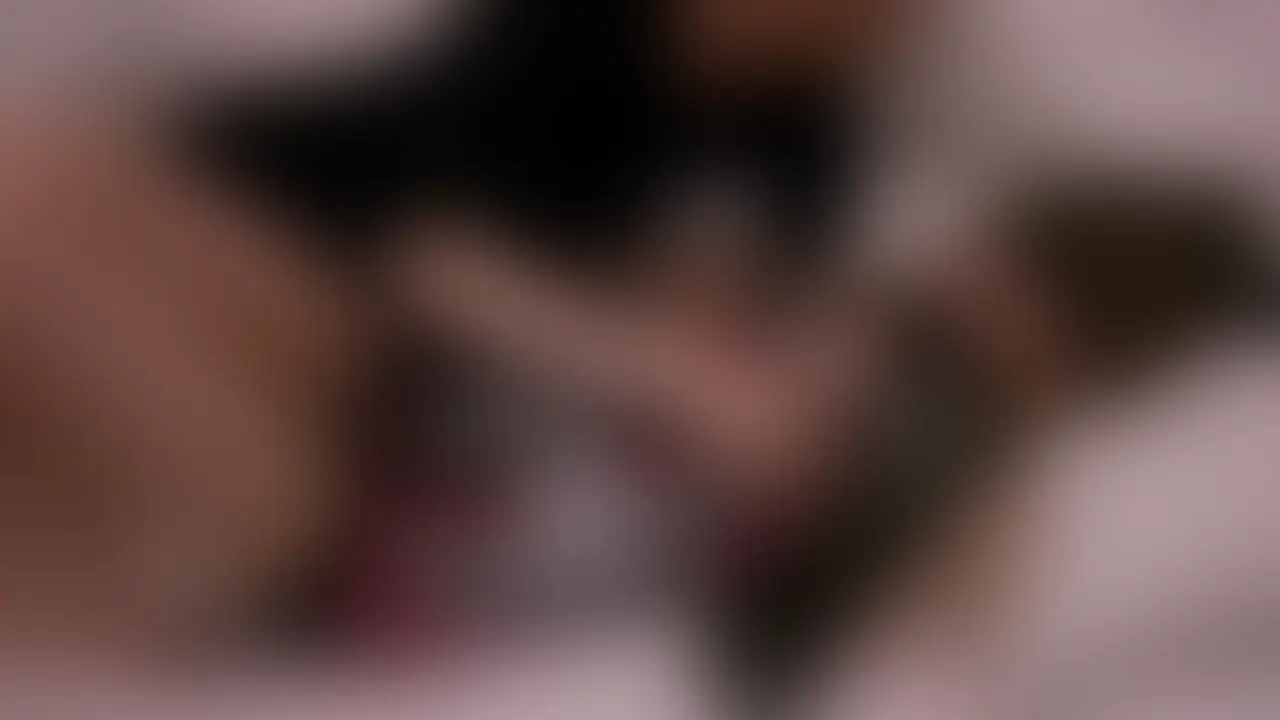 ※かなり当たり回💎
21歳、激かわ美少女ちゃんのラウンジ嬢と密会✨
最近の密会動画の中でも、
かなり印象に残ってる一本です🔥
激かわ美少女系の21歳ラウンジ嬢との、
リアルな密会風景が見れちゃいます。
小顔だし、
目も大きいし、
笑った時の破壊力が普通に高い。
正直、ラウンジ嬢って聞いてたから、
もっと大人っぽくて強めのタイプを想像してた。
でも実際は全然違う。
見た目は美少女感強めだし、
話し方も柔らかい。
しかも21歳っていう若さなのに、
人との距離感とか会話のテンポは妙に落ち着いてし
まじでここ最近合った中で一番
真面目な話までできる笑
夜の仕事してるだけあって、
人と接するのも上手い。
気付いたらずっと話してるし、
一緒にいると時間経つのが早いタイプ。
「美少女感と大人っぽさ」
その両方を持ってるのがこの子の魅力だと思う。
会話とか表情とか、
距離感の変化を楽しめるタイプの動画で、
超絶おすすめ動画の一本です🔥 (2/2)
