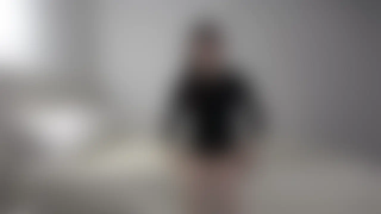 大人気裏垢男子のみなとさんとの
コラボが実現いたしました!!!
2人きりでの密会。
もちろん初対面でありながら、早速いい雰囲気に。
舌を絡ませ合う濃厚なキス。
そこからだんだんとエスカレートしていく、、、
おもちゃを当てたり
手マンやクンニでイキまくる!
超絶テクに潮吹き過ぎてます💦
喉奥イラマやポルチオ刺激されながらのガチボコSEX!
正常位、バック、立ちバック、騎乗位と
とにかくハメまくり!!
この掟破りの禁断コラボ
正直、エロ過ぎます、、、
抜きどころたっぷりの1時間15分!
未だかつてない程、イキ狂っている塩見を
その目でお確かめください。
#ハメ撮り
#バック
#立ちバック
#騎乗位
#正常位
#潮吹き
#クンニ
#フェラ
#イラマ
#首絞め
#裏垢男子
#個人撮影
#顔出し
#美人
#AV女優 (2/2)