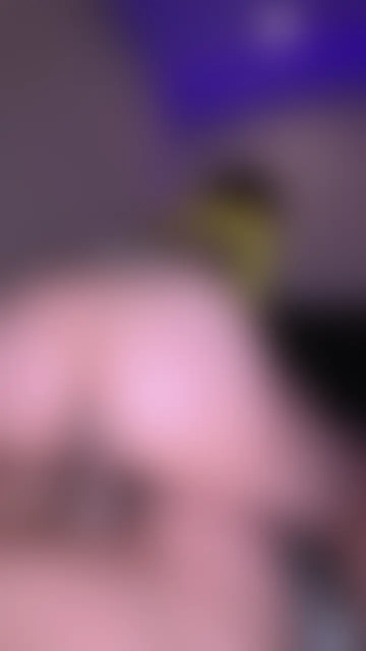 綺麗な顔してこんな下品にチ○ポ飲み込むお尻、ほんと反則です、、、
【本編顔出し公開中】
銀行勤めのお堅い女の子に、レースクイーン衣装を着せて泣くほど絶頂させちゃいました。理性も羞恥も捨てて、中出しまで受け止めてくれる最高のNTRセフレの誕生、、、 (2/2)
