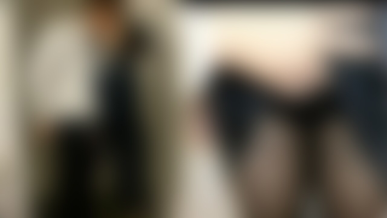 【ファン限定フル動画】🎁
【仕事終わりの彼女と一緒に自宅に帰ってきて即彼女とキスしてSEX】スーツのまま彼女の黒パンストをおろして背面バックでイカせて僕の下半身を綺麗にフェラで掃除してくれた日… (2/2)