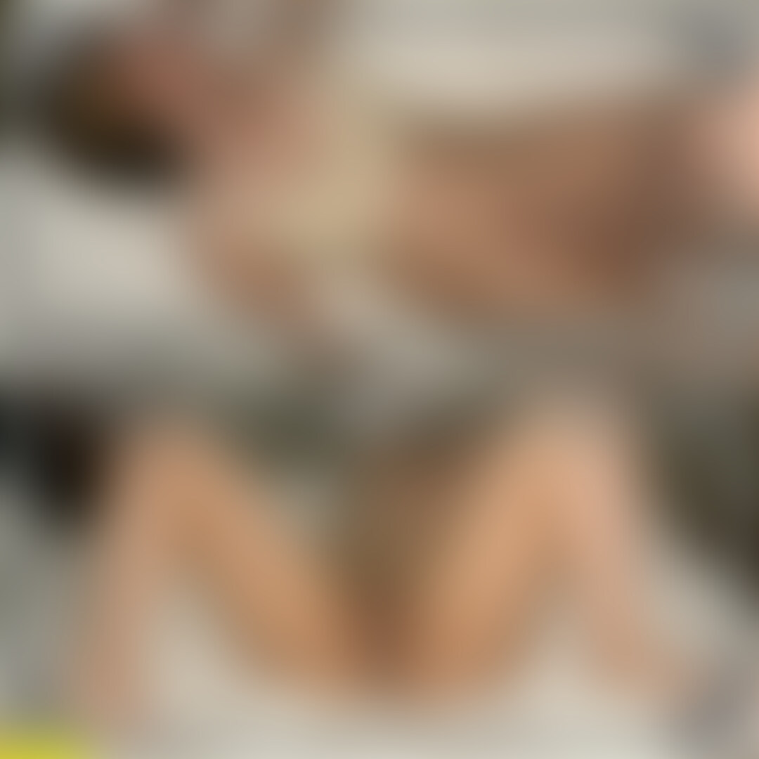 目出し美女抜きどころ厳選動画‼️
仕事終わりのキャバ嬢と真夜中のビジホでバチボコ密会💖
踏みつけ、髪を掴み、奥を抉り、ラストは豪快に中出し👍
Ecup/154cm/45kg
フィニッシュ後のぐちゃぐちゃになった局部が生々しく光ります⭐️ (2/2)