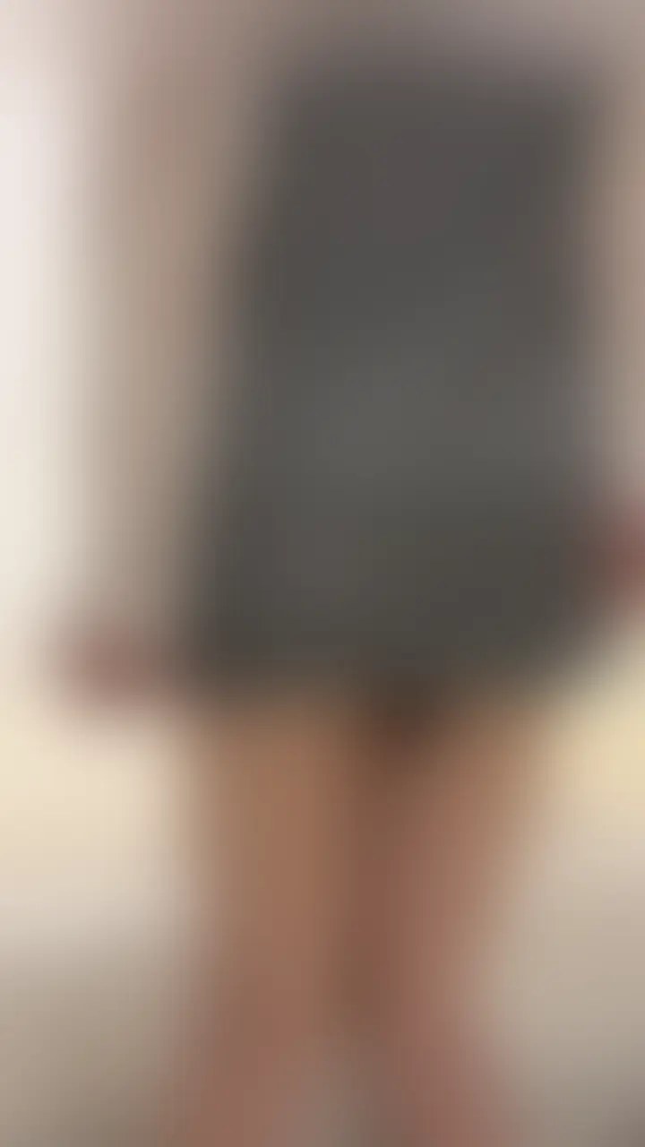 『女装男子がタイトスカート履いてアナルビーズオナニー💕🍼』 sample 1