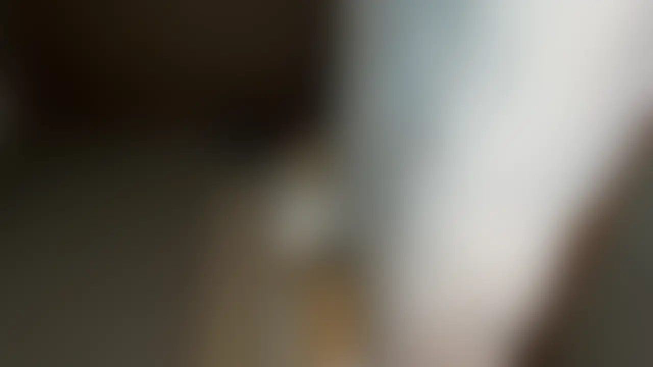 彼氏持ちの18歳の女の子。中出しされてる時が一番生きてる心地がすると密会依頼。普段はプライベートの子ばっかりSEXしてますが、変態そうで可愛かったので会ってきました。

一見おとなしめに見える可愛い女の子で

ホテル集合で会った時がガチガチに緊張しててほんとに大丈夫かなって感じだったけど、キスして身体触ったあたりから豹変、、、
途中からは自分から奥を求めてきたりオホ声でイキまくり。

この下品でドス効いた喘ぎ声がたまらん。

中盤以降は、こっちが動くたびに全身がピクピク痙攣して、声も止まらなくて最後はもう、完全に気絶してたました、、笑

年齢特有の、あどけなさとエロさの混じった感じは今しか出せないし
中出しでわからせてあげました (2/2)