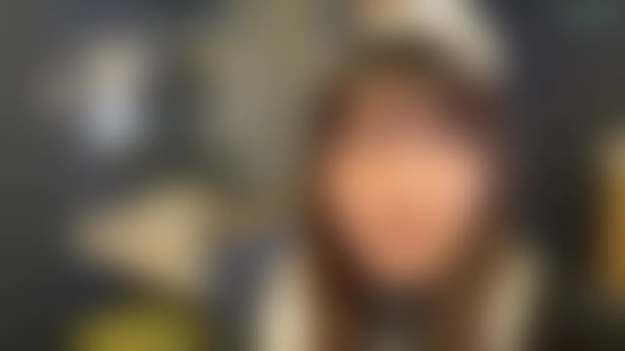 ぶーちゃんがお誕生日だったんで、
いおりからの
セクシーメイドコスでのご奉仕プレイです!
以下動画本編に含まれるプレイ
・貞操帯の上から電マ
・手コキによる潮吹き
・アナル舐め
・フードジュラッシュ
本編の後に貢ぎマゾくんプランの告知動画もついてるので
よかったらそっちもみてね (2/2)
