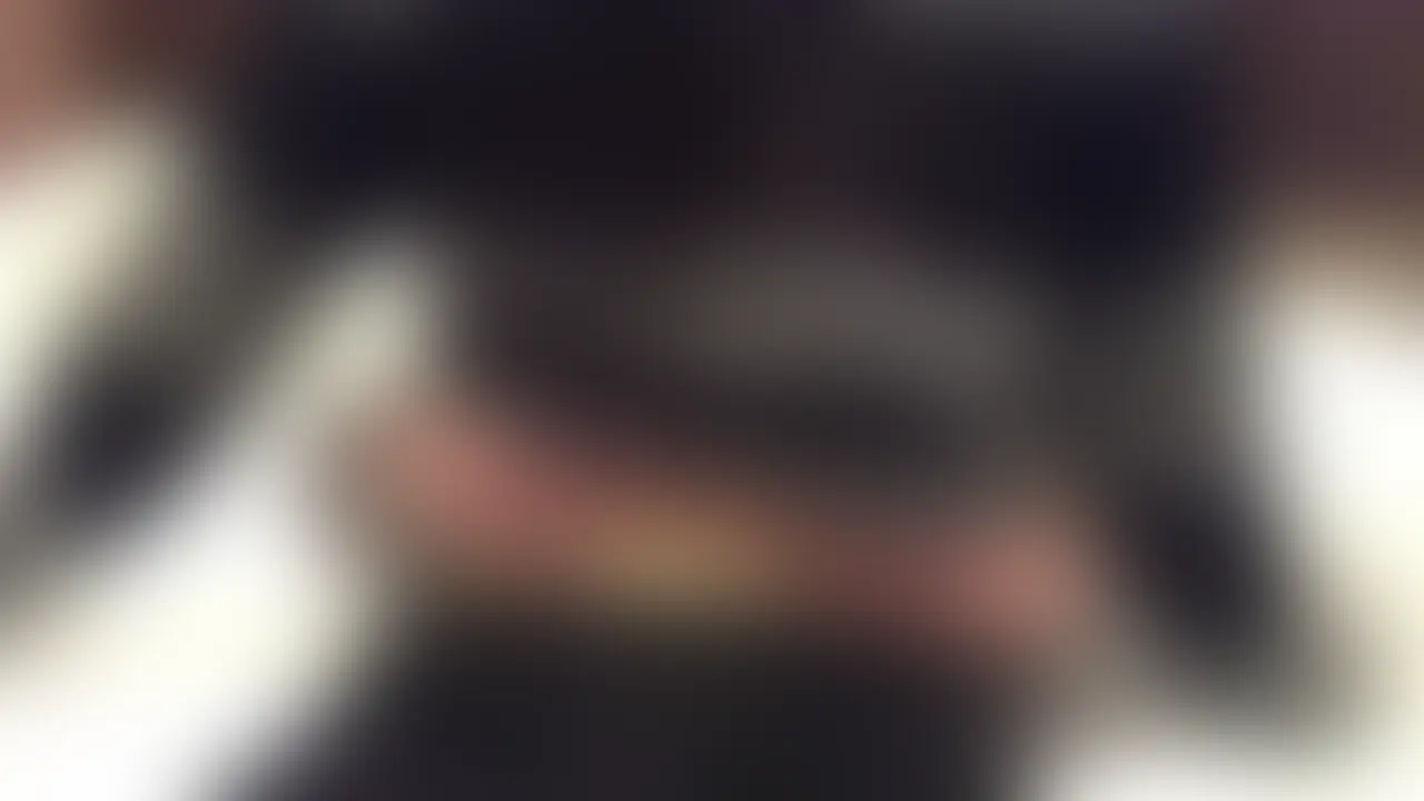 お兄さんに寸止めされて亀頭責めで悶えさせられながら連続射精させられた後に大量に潮吹きまで吹かされる羽目に…… sample 1