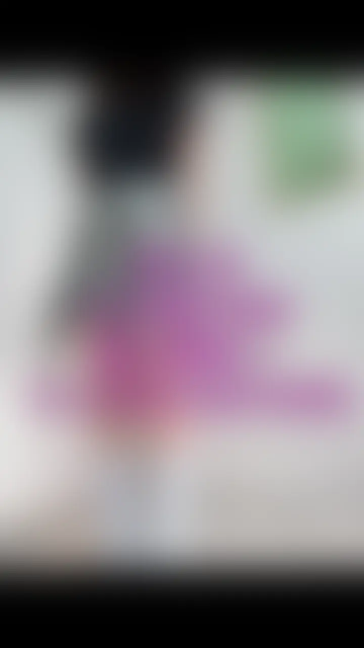 ルーズソックスの敏感ぎゃるとハメ撮りセックス個人撮影！
おっぱい攻め攻めから手マンでカメラ直撃潮吹き
すんごい濃厚フェラチオ
対面座位でチンポ挿入
騎乗位で潮吹き
正常位で溺れるほどの大量潮吹きフィニッシュ！
※単品購入可能です。 (2/2)
