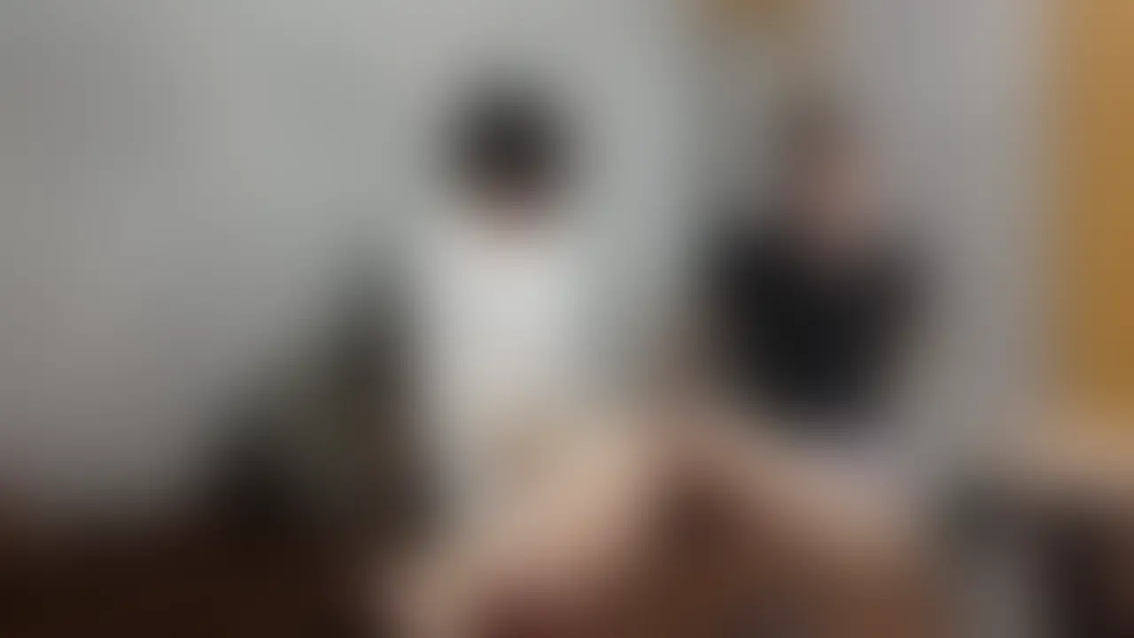 肉便器化したドMまどかと生中出しセックス　生○前だって聞いていたので、途中からはあまりの気持ちよさにゴムを外してパコぱこしましくり

https://myfans.jp/posts/69b54d2d-999d-4901-9bf2-83ffc989fa3d

まどか（@madoka_dom)が旦那の浮気が発覚してから寝取られ活動を再開したのが3月…それからというものほぼ毎週のようにやり部屋に来てはセックス三昧のまどかの２回目のヤリ部屋でのハメ撮りです。

この日も旦那さんにいつバレるか内心期待しつつ、着衣おナニーから黒のボディーストッキングに生着替えをさせて、自前の透明なディルドでズボズボとおま○こを串刺し

具合よくおま○こが濡れ始めた頃に、欲しがっていたチ○ポをクチマンコへ咥えさせてからは怒涛のピストン

生○前だって聞いていたので、途中からはあまりの気持ちよさにゴムを外してパコぱこしましくり
中出ししちゃったので、もし妊娠していたら僕の子かもしれません…

毎月、まどかを肉便器化して串刺しパーティーを開催集です。

基本的に都内なので遠方で来れない方へ向けてはライブ配信をしていますので、ぜひ無料の登録を済ませてからご覧ください。

最新の貸出やパーティーの開催状況はサークルのXのポストをご確認ください。

仲のいい鈴風（スズカゼ）カップルのXはこちら→ @dokidoki9155

多くは語りませんので、その後の流れはサンプル動画でご確認ください！ (2/2)