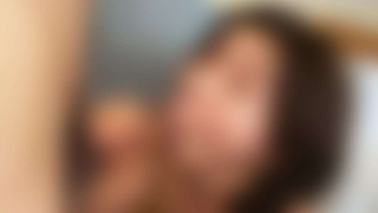 つばきさん【素人/暴発/口内発射】
おフェラのお仕事にやってきた素人ちゃん。初めてのエッチなお仕事に戸惑いながらも、「舐めるだけなら…。」と勃起したチンポをお口で咥えてくれました♪鬼頭集中責め、根元まで咥え込み喉奥でシゴきあげるディープスロート、玉舐め、高速バキュームフェラと、フェラのレパートリーも様々!そんな楽しんでる女の子が、予告無しで暴発ザー汁を発射された瞬間の十人十色のリアクションをお楽しみください。 (2/2)