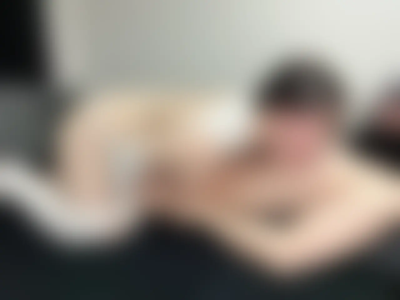 でかぱいお姉さんのえろニットご奉仕♡①
乳首舐めからのまったりぺちょぺちょフェラ♡
次の更新がえっちのシーンになります、セットでお楽しみください♡ (2/2)