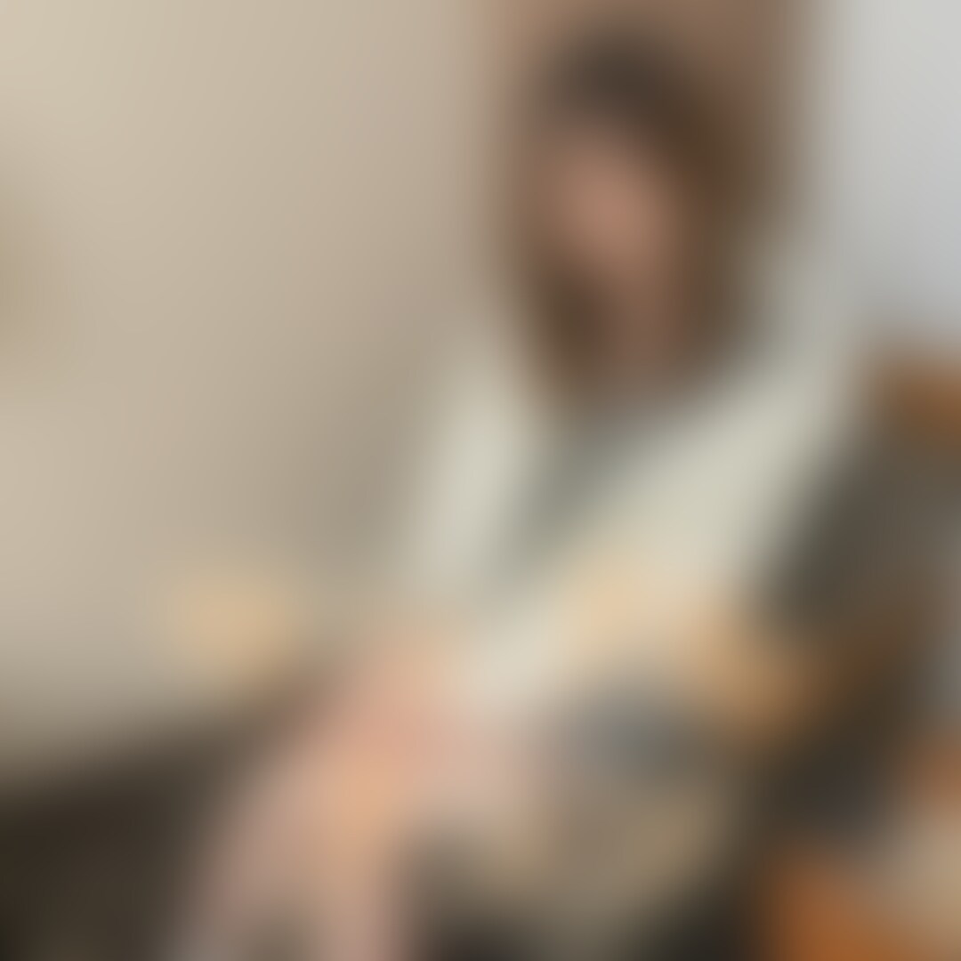 2回戦はガチハメプラン限定👇
https://myfans.jp/posts/8c437c7d-2c44-443e-9f87-5abbd374c2a8?utm_medium=referral&utm_source=share&utm_campaign=post_share
【ガチ可愛】募集でやってきたイマドキ女子大生(20)
★デカチンハメ師の鬼ピストンに完全メス堕ち
twi○○erに応募してくれた女子大生とハメ撮りしてきました♪
今回も上玉っす!
「おっぱいでか!」
一目で巨乳とわかる服装でやってきたエリカちゃん(20)
都内の大学に通う女子大生です。
エッチな撮影に興味があるとのことで応募してくれました。
色白の肌はもっちもち&すべすべ。
おっぱいはFカップで乳首ピンクの美巨乳ちゃん。
まじで抱き心地最高でした。
思い出すだけで勃起。
セックスは大好きで「ノリ」で親友と乱交経験もあるそう。
友達もかなり可愛いとのことなので正直羨ましい^^
「自分がやられてるとことか見てみたい」
というわけで今回はとことんハメました♪
激しいピストンで徐々にメスになっていくエリカちゃんをお楽しみください。
【注意事項】
※本作品の出演者は身分証確認により○○○以上であることを確認しています。
※本作品は公開する事を目的に作られたオリジナル動画です。
※二次使用、譲渡、転載、転売等は禁止します。
※無断アップロードしているサイト等発見されたらご報告いただけると幸いです。
※早期に販売終了する場合もございます。 (2/2)