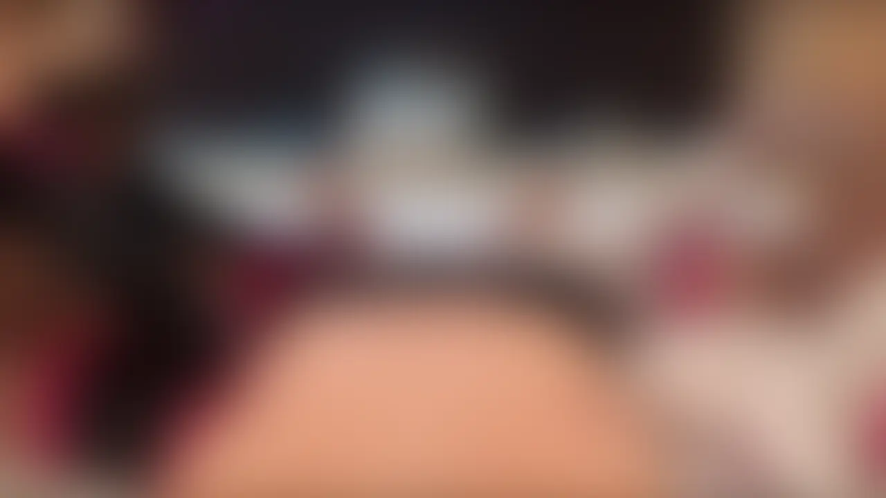 2.5次元の手コキ!どすけべ巨乳2人組に両脇から手コキで責められる!
2.5-dimensional handjob! Two lewd big-breasted ladies give him a handjob from both sides! (2/2)