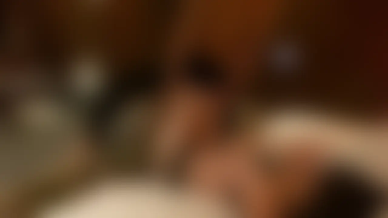 歳下美女に亀頭責めされたから仕返しにバチボコに犯して種付けしてあげた sample 1