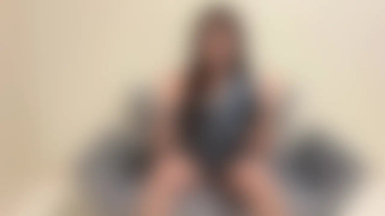 いいねと保存ボタンポチってして見てくれると嬉しいです♡ ✼••┈┈┈┈┈┈┈┈┈┈┈┈┈┈┈┈••✼
もえです♡
ちょっと久ぶりの投稿になっちゃったけど
忘れられてないかな🥲?笑
もえは新しいオモチャを試すのにハマってしまいました...笑
今回は指にはめる?オモチャでたくさん指でしちゃいました...♡
焦らしプレイしてほしいなあ...って思いながらしてたらびちゃびちゃに///
試してほしいオモチャあったらリクエストとか欲しいな♡ (2/2)