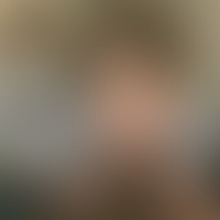 個撮)すっぴん美人【頬ヘコませ】粘っこいピストンフェラ
飾り気のない素朴なお○○○さん。でも間違いなく美人です。服を脱いでもらうと色白な綺麗な身体をしていました。
じーっと見つめて、ネットリといやらしいフェラチオです。
根元までズッポリ咥えます!
舌をチンポに絡ませる淫舌テクニック!
予想外のテクニックに我慢ができずに大量口内発射!
天性のエロさを感じちゃいました。 (2/2)