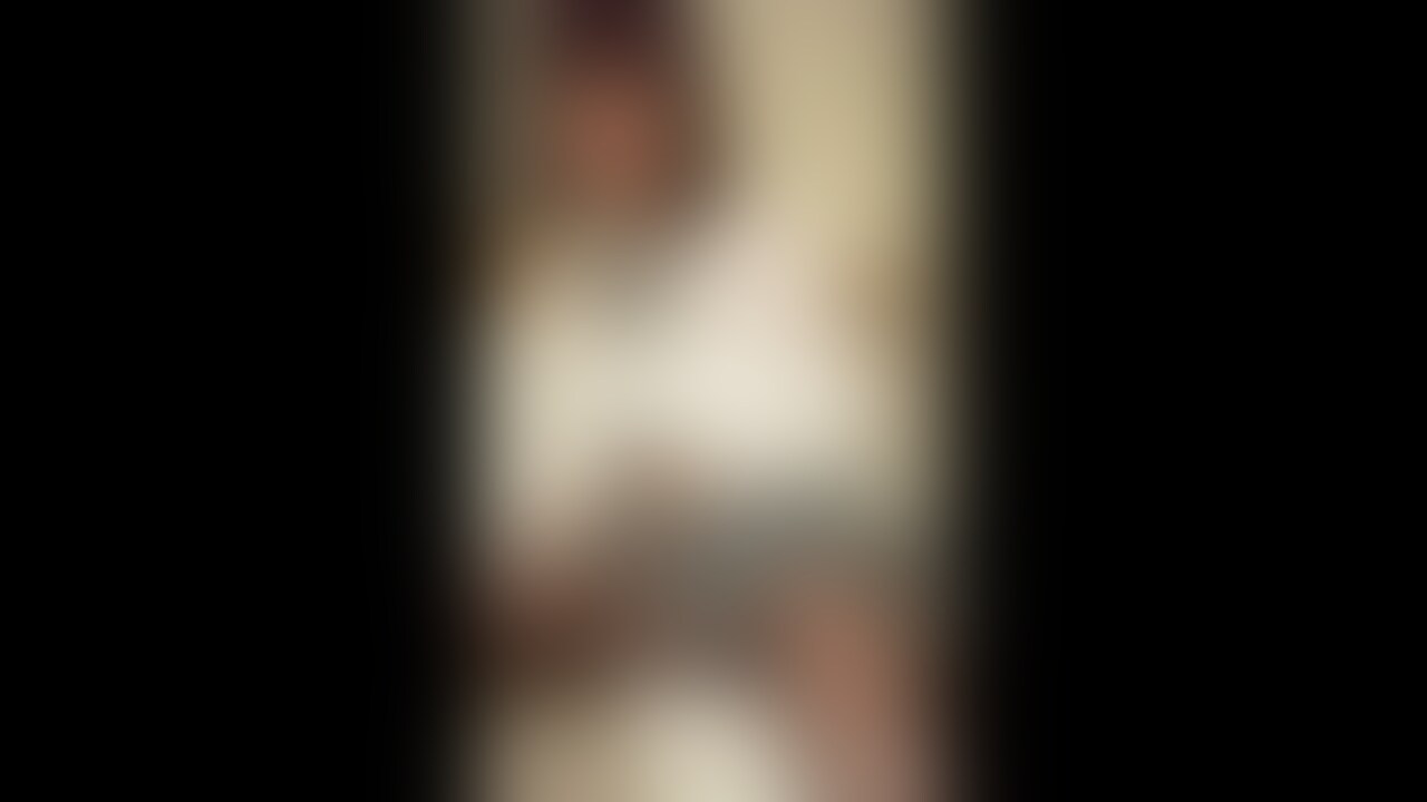 本日の動画です!この動画は前回の続きになるのでまだ前編を見ていない方は→https://myfans.jp/posts/df52a062-f01c-4784-8914-3cfe367d1c0a こちらをみてください!(あとで前編と後編をつなげた全編バージョンもあがりますのでそちらでも!)
今回は合〇○○○をとうとう脱がせます笑
それだけじゃなくおもちゃ責めにハメ撮りまでしちゃったのでお金の力ってすごいですね笑また近々こういう子見つけてハメちゃいたいと思います。
近々この子との後日の動画を上げるのでこの子好きな方は楽しみに待っていてくださいね! (2/2)