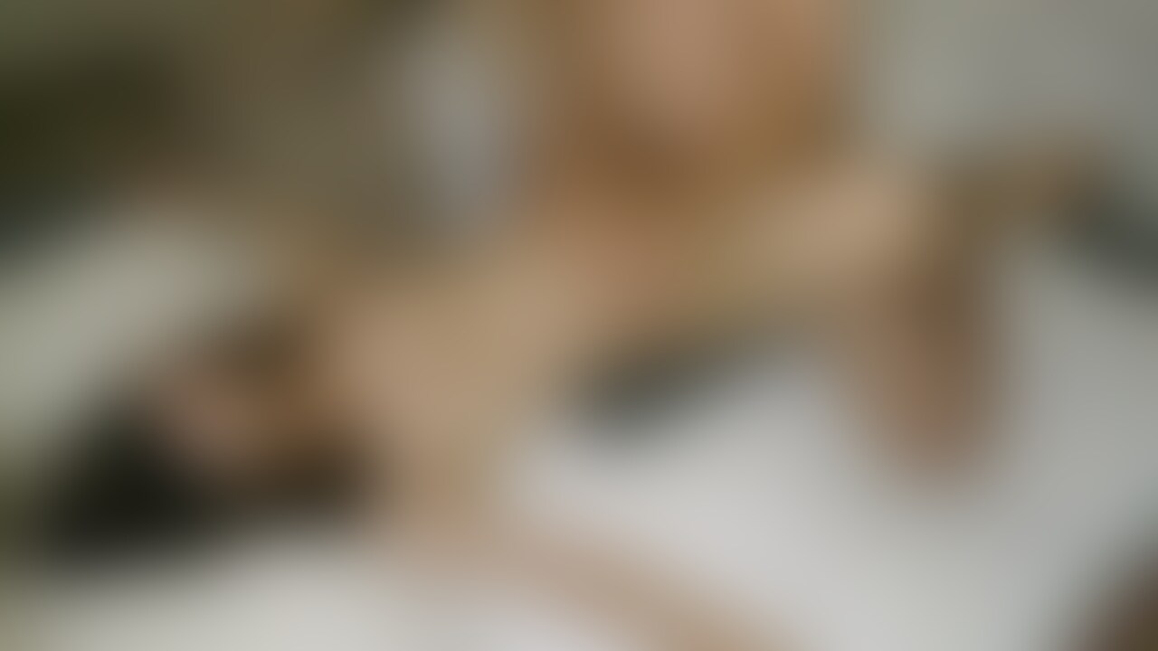 【素人個人撮影】看護師のまんこで性欲を処理する。激しく子宮を突いて、快楽のまま、妊娠する一番奥へ中出し。 (2/2)