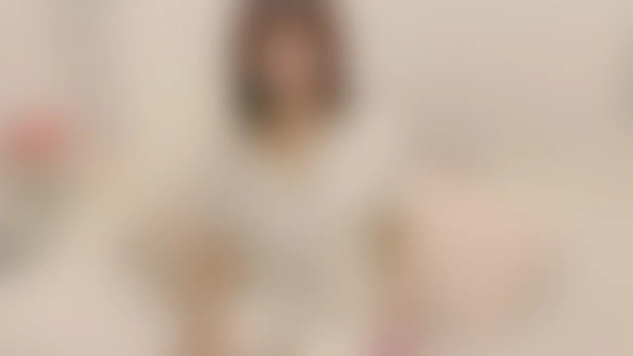 おもちゃにもちょっとずつ慣れてきたから、
後ろからググッて入れてみたの…🥺💦
最初は不安だったのに、
気持ちよすぎて腰がくいってなっちゃったのは内緒だよ…/// (2/2)