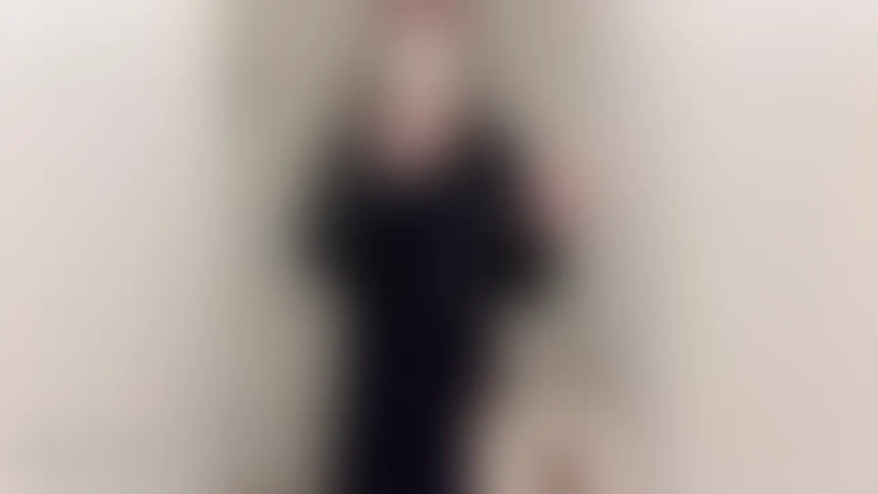 ※この動画に顔のぼかしは入っていません。
こんばんは🌙
アラサーぼっちOLのさおりです。
ノーパン出社💗今年もやっちゃうよ♩
やっぱりノーパンはドキドキするし、興奮しちゃうね🥹🩷
帰宅後、爆発しちゃった…🥺✨ (2/2)