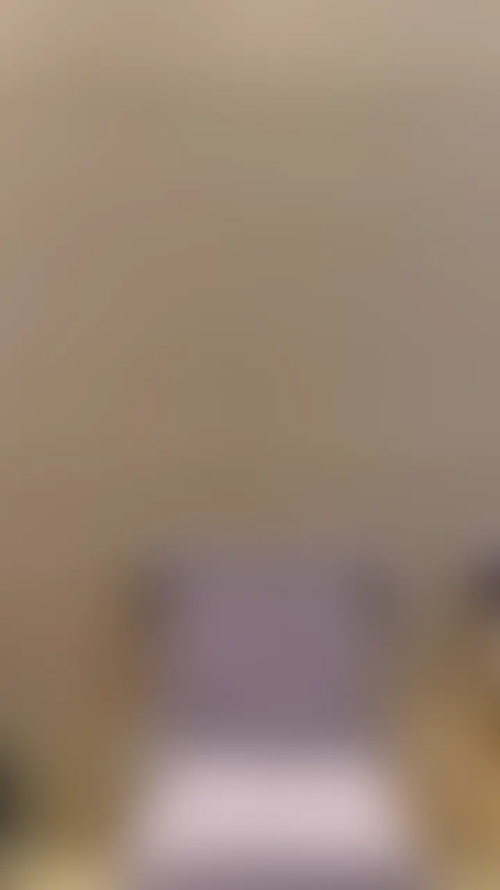 サウナ後に椅子でリラックス🧖‍♂️ sample 1
