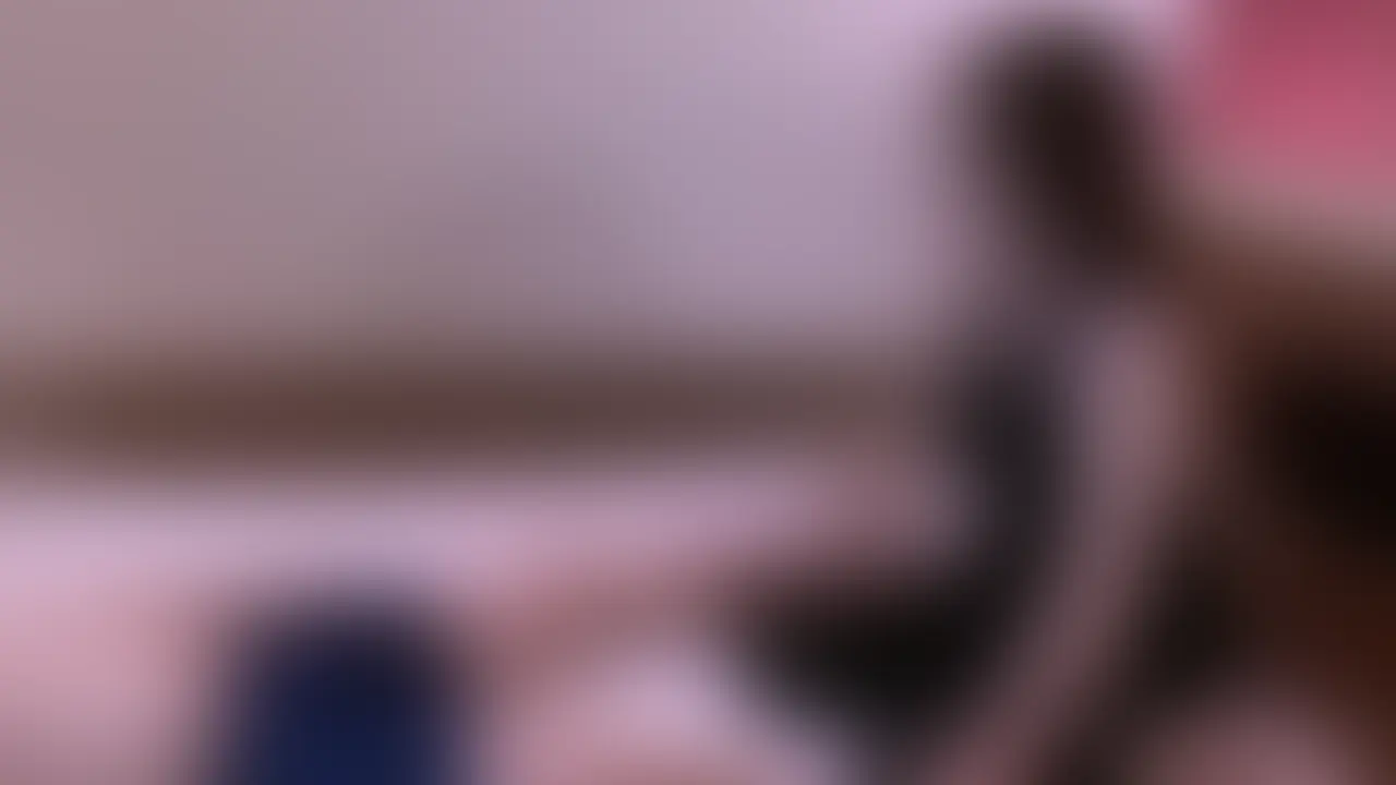 完全素人宣言|SNSナンパ師Yの「裏個撮」ファイルシリーズ~ No.4
「早くしゃぶらせて!! 美人巨乳人妻のバキュームフェラ」
ムラムラを抑えきれない40代巨乳人妻A子から突然の誘い…
仕事帰りにホテル直行。
部屋に入るなり『早くしゃぶらせて!』と服を脱ぎ捨て、喉奥までむしゃぶりつく濃厚フェラ奉仕。
唾液まみれでちんこをしゃぶり尽くし、一滴残らず搾り取られる背徳の一夜。
▼作品の詳細
・画質:1920p× 1080p Full HD
・配信時間:23分34秒
・動画形式:mp4 (2/2)