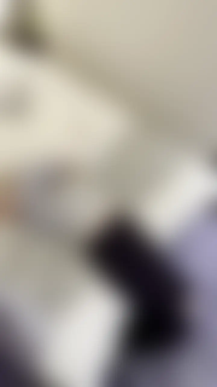 でかち◯ぽに白濁まん汁絡みついてるの恥ずかしい。
下から騎乗位でばちゅばちゅ突かれて、最後に中出しされちゃった😳
中に出されるとき興奮してとろとろまん汁いっぱいでてる🥹💕 (2/2)