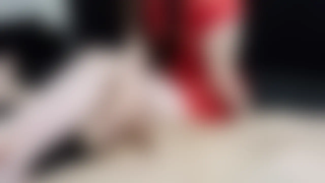 【噴射】紙パンツなしでいきなり仰向けにされるメンエスで皮ムキ亀頭責め/個人撮影/裏垢/hentai/M男/S女【ゆなぱんは手コキ好き】 (2/2)