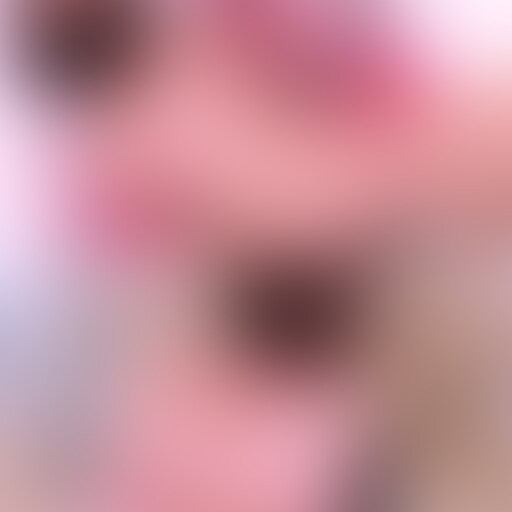 清楚な見た目とのギャップが魅力!和服コスプレで情熱的に愛し合う新卒WEBデザイナーに生中出し♪
清楚で大人しそうな彼女。しかし、半年ぶりの夜を迎えた彼女の身体は敏感に反応します。
最初の刺激から熱くなる瞬間
「見せてください」とお願いすると、恥じらいながらも横チチがあらわに。軽く触れるだけで感じてしまう繊細な感度が印象的です。
次第に高まる快感
敏感な部分にそっと触れると、彼女の腰が浮き上がるほどの反応。やがて優しく舌で愛撫すると、「あ、イク…」と切なげな声が響きます。さらに指先の刺激で再び甘い声を漏らし、何度も波のように快感が押し寄せます。
愛情を込めたお返し
彼女も応えるように、ゆっくりと口に含みながら深く咥え込みます。丁寧に舌を這わせ、じっくりと愛撫する姿はどこか艶やか。
求め合うひととき
ついに挿入。自ら腰を動かし、熱を帯びた表情で快楽を享受します。次第に声が大きくなり、背後からの刺激にも敏感に応じる彼女。
満たされる瞬間
最後は正面から見つめ合いながら、彼女の奥へと熱い想いを届けます。互いに求め合った時間は、忘れられないひとときに——。
▼本編作品の詳細
・フレーム:1920 p× 1080p
・配信時間:24分57秒
・動画形式:mp4 (2/2)