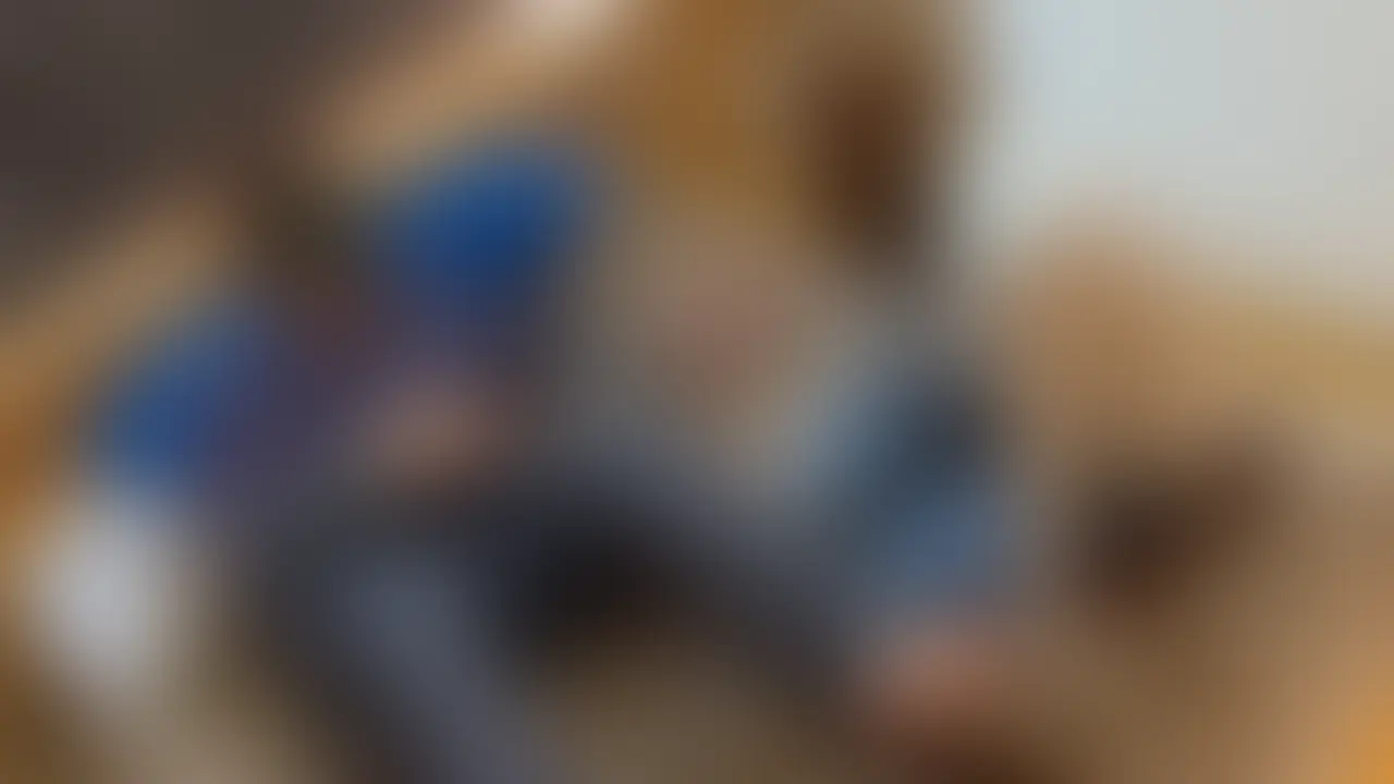 脱ぐ時間が勿体無い‼️
ジーンズ中出しSEX😍❤️
お互いに触り合ってジーンズに精子をかけるはずが、
わたしが先にイッちゃったからそのままバックで突かれてしまった🥺❤️
今度はもっと気持ちよくするからぶっかけてね🫣💕 (2/2)