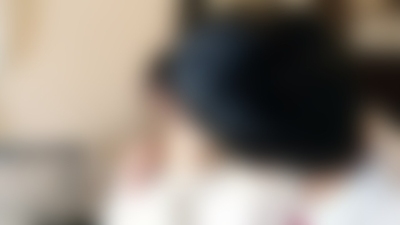 清純女子大生とネットカフェでキスしたりフェ〇しておらったりきすしたり思う存分イチャイチャ足フェチプレイVOL1
今回は童顔の清純がよく似合う女子大生と駅で待ち合わせ。
そのままネットカフェの個室に移動、普段着のまま、ソックスも一番汚れている私物をお願いしました。
プレイ前にシャワーを浴びて、歯を磨き、ディープキスから始まり、普段通りにPCを
操作しながら小刻みに足コキ！
小刻み感と普段のネットカフェの緊張感、アブノーマル感ですぐにビンビンになりました。VOL1 (2/2)