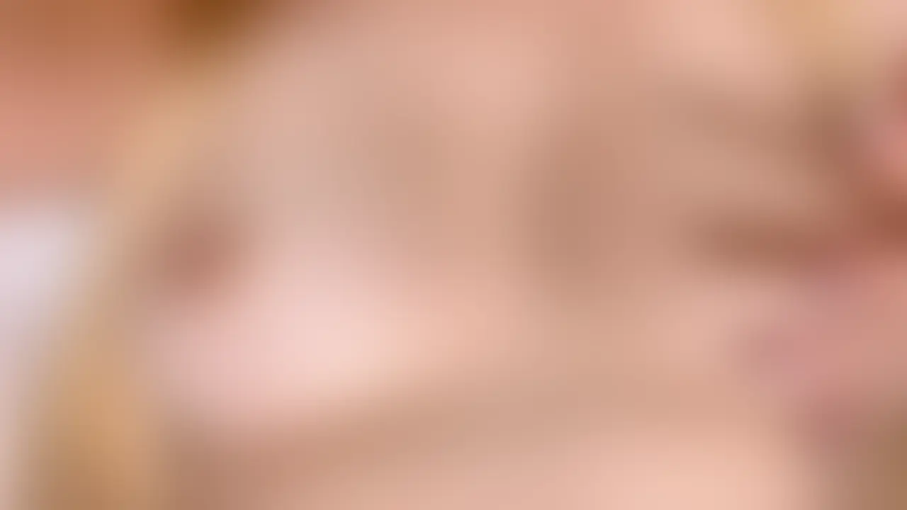 タイトル：
超接写で絶頂アクメ！画面いっぱいのまんことおっぱいにシコシコ止まらない衝撃作品！【九条める】

こんばんめる🌙*ﾟ
九条めるだよ！

おっぱいもおまんこも画面いっぱいに映しちゃう♡
めるのエッチなとこ全部見て///

今回は超接写作品✨
普通のエッチじゃ物足りなくなっちゃった変態さんに
ピッタリだね♡

めるのこと、頭から離れなくしてあげる♡

--------------

💃【X（Twitter）】💃
https://x.com/meru_kuzyou

ーーーーーーーーー注意事項ーーーーーーーー
※ご注文確定後のキャンセル・返品対応はいたしません。
※予告なく商品を変更.削除する可能性がありますので購入後すぐにお使いの端末へ必ずダウンロードをお願いします。
※商品に関するメッセージをいただいても返答しかねますのでご了承ください。
※二次配布・無断転載・その他個人で視聴する目的以外でのご使用はご遠慮ください。 (2/2)
