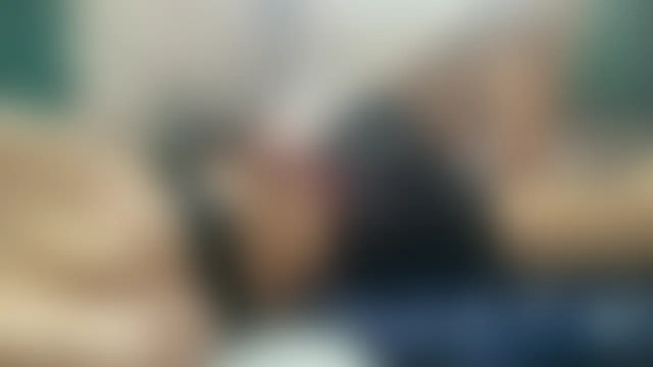 彼女持ちのイケメンスジ筋君をテープで緊縛して亀頭責めｗ sample 1