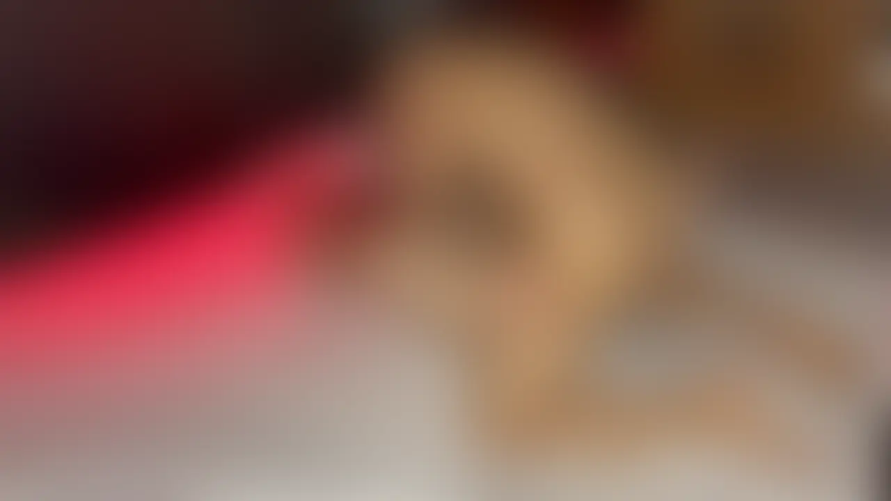 ☆スパンキング.バック.オホ声☆
バックで奥をガン突きして
大好きなスパンキングで連続絶頂😍 (2/2)