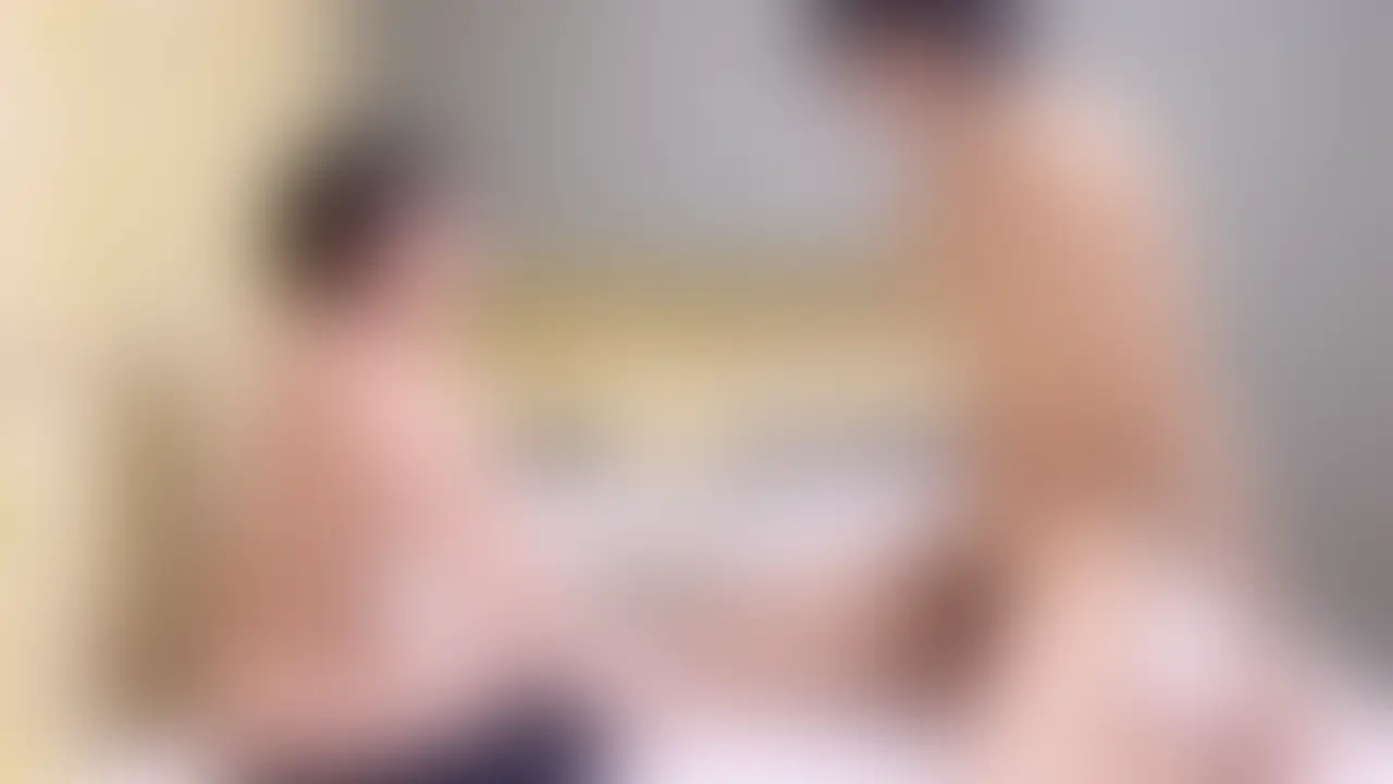 頭掴んで口おなほ使った♡♡＆首絞め正常位寝バック
ちんぽ頑張って舐めててかわいかった＞ ̫＜ ♡
そのあと正常位で首絞めきすはめして寝バックで枕に頭押さえつけながらまんこおかしたのきもちすぎた♡♡
アヘ顔でピースしながらおほ声出してるのめっちゃちんぽにきいた♡♡ (2/2)