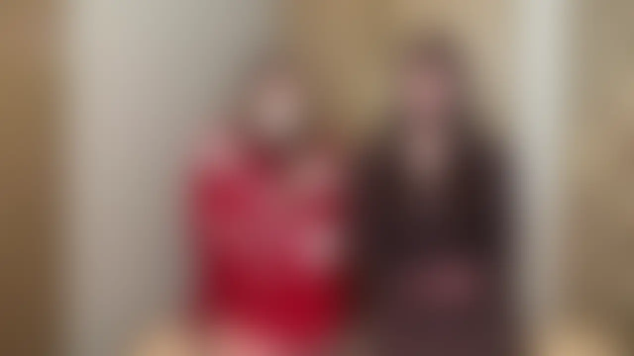⭐️顔出し⭐️黒ギャル✖️Iカップ清楚女子との擬似3Pえっち🍆💦&浴衣オナニー💕
仲良しの清楚系Iカップのお友達をおでかけした夜
一緒にお風呂入ってイチャイチャした後・・・
さちの相棒「ラブドール」を
友達に内緒で持って来ちゃった😝💕
えっちなお友達だから、もちろんノリノリで
ラブドールを使って3Pえっちしたよ🍆💦
思い出しながら浴衣着てオナニーまでしちゃった…💕
黒ギャル✖️IカップのWフェラや爆乳パイズリ💕
こんなえっちなうちらと3Pとか最高じゃない?😍
妄想しながらみてね❤️❤️ (2/2)