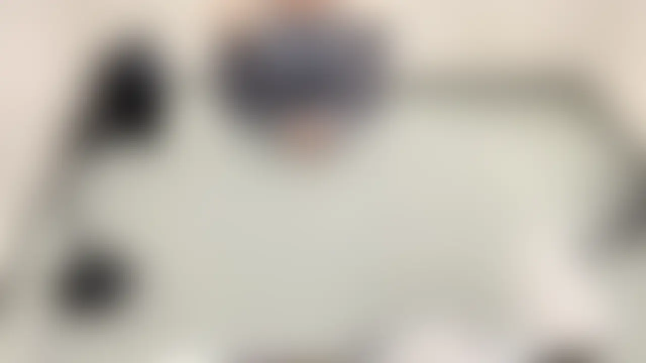 露出したら捕まりました…。反省の色が全くないので体罰調〇中しました。怖くてお漏らし潮吹き連発です… (2/2)
