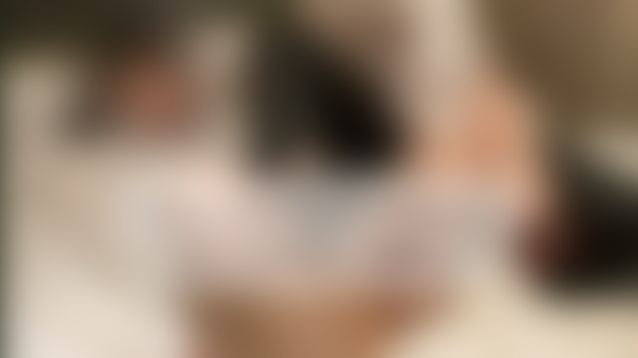 中イキを覚えてしまった彼女の身体に忘れられなくなるくらいのイキ癖を付けてやります。それと同時に言葉遣いの○○○も併せ、逆らえない身体を作っていきます
普段からバチボコに慣れているマゾガキとは言え、快楽責めとバチボコを併用して責められるのは今までにない興奮要素でしょうからね。こうやって躾けられるのがかなり効いているみたいなので、継続して壊していこうと思います🙃
○○○・踏みつけ・○○○めに加えて強めの言葉での躾を繰り返しているのに、身体はどんどん興奮して愛液が溢れてきて、中イキが止まらなくなってしまうマゾガキの無様な痴態をたっぷりお楽しみください🥰
気に入った動画にはイイネやシェアで反応して下さると嬉しいです。メッセージや質問箱等への感想・フォームへのリクエストもお待ちしています (2/2)