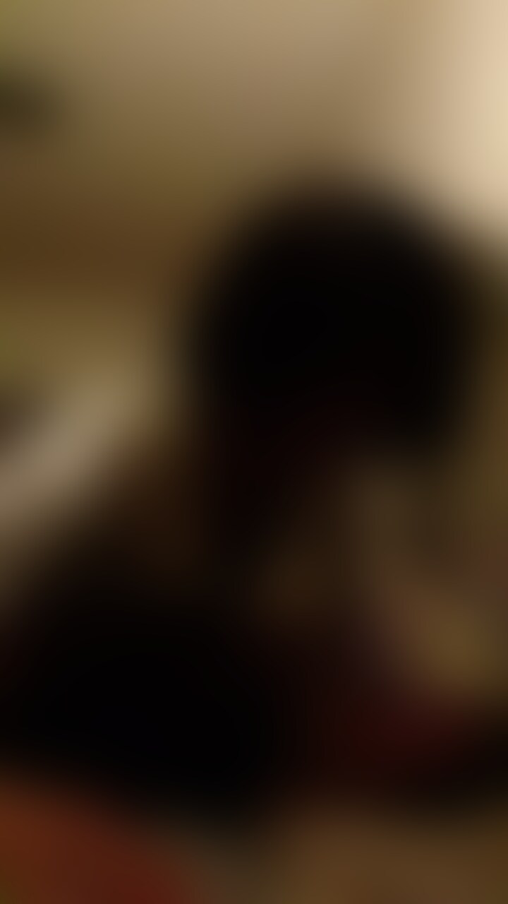 昔の掘り出し映像😳
○○○跨がり大量精子をゴックン😋 (2/2)