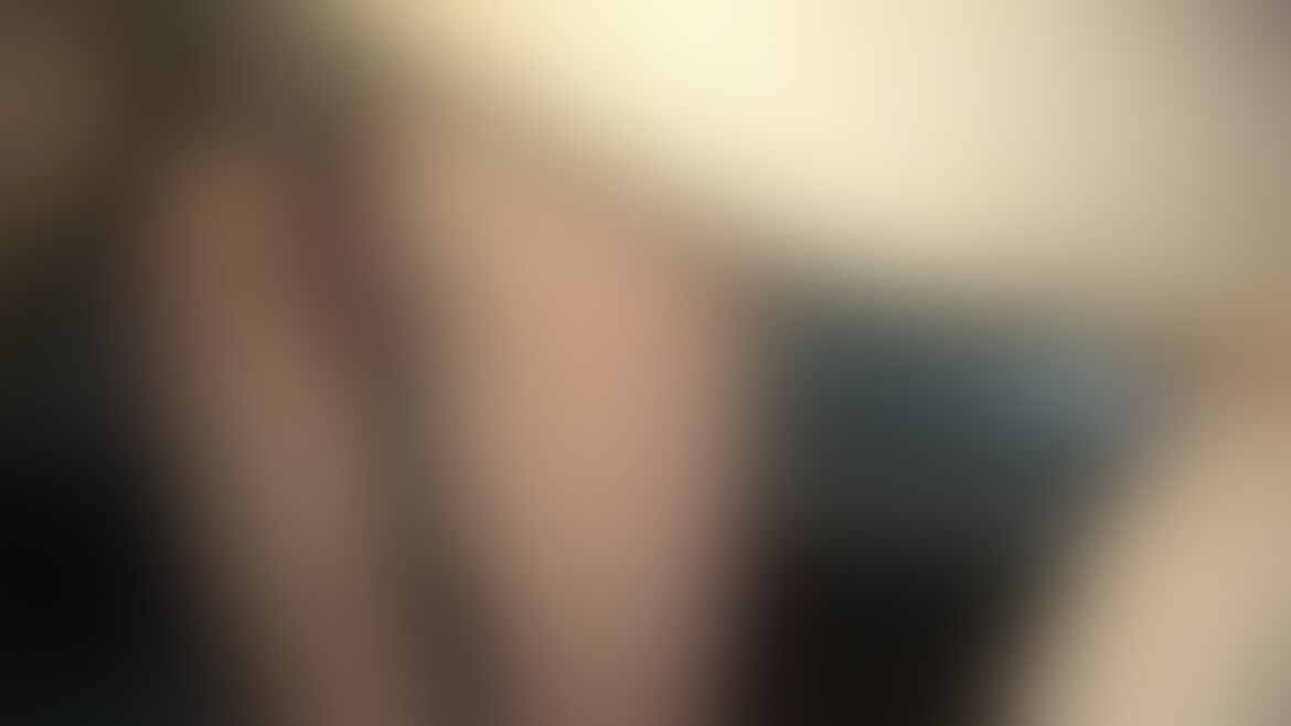 下品まんこを生チ○ポで膣奥ガン突き
アヘ顔痙攣アクメ中出し♡♡♡ (2/2)
