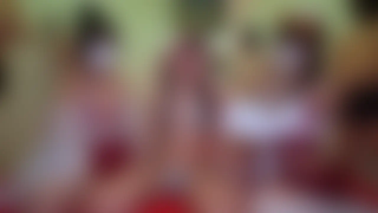 オイルぬるぬるマッサージ動画です🫶🏻
痴女みさちゃんとしおりちゃんにオイルでぬるぬるにしていっぱい触ってもらっちゃいました⸝⸝
おまけで作ってもらったんだけどおまけとは言えないほどえっちです。
私がはずかしがっているところを見れるのはこれぐらいかも🤭 (2/2)