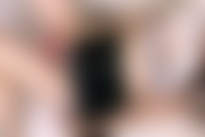 くりちゃんもおっぱいもすごく感じやすくなってる…💕
この状態であなたのおちんちん挿れてくれたら…
入った瞬間にいっちゃうのに💗
早くいやらしいカラダをあなたのモノで鎮めてください💘 (2/2)