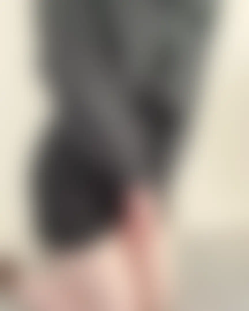 顔出しです🥺伸縮する玩具でオナニーしちゃった😶 (2/2)