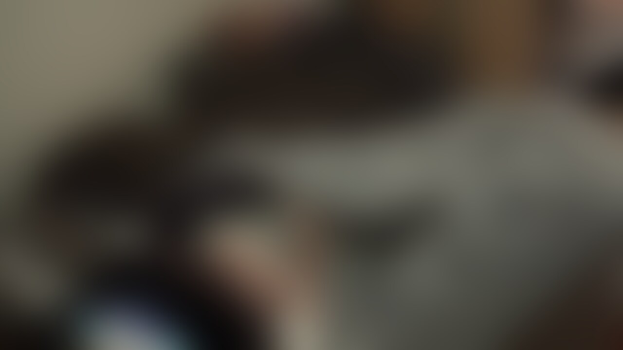 寝てるところを部屋着のまま襲われる彼氏 sample 1